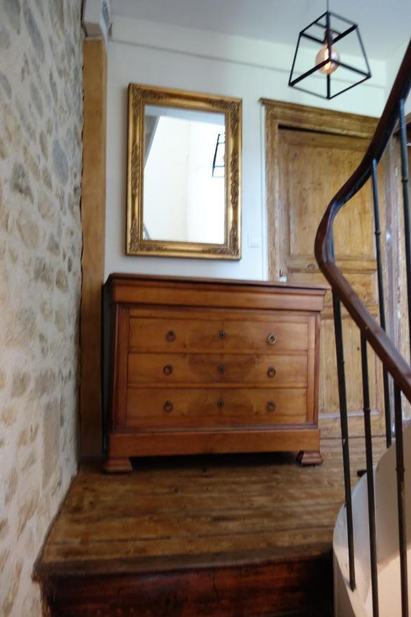 Apparts 17 Avec Cachet Au Centre Petite Citee De Caractere Le Faou Exterior foto